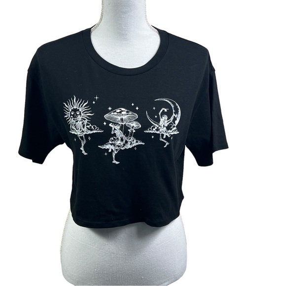 Organic Generation Graphic T shirt Women's Small Black Cropped Short Sleeve - Picture 1 of 7